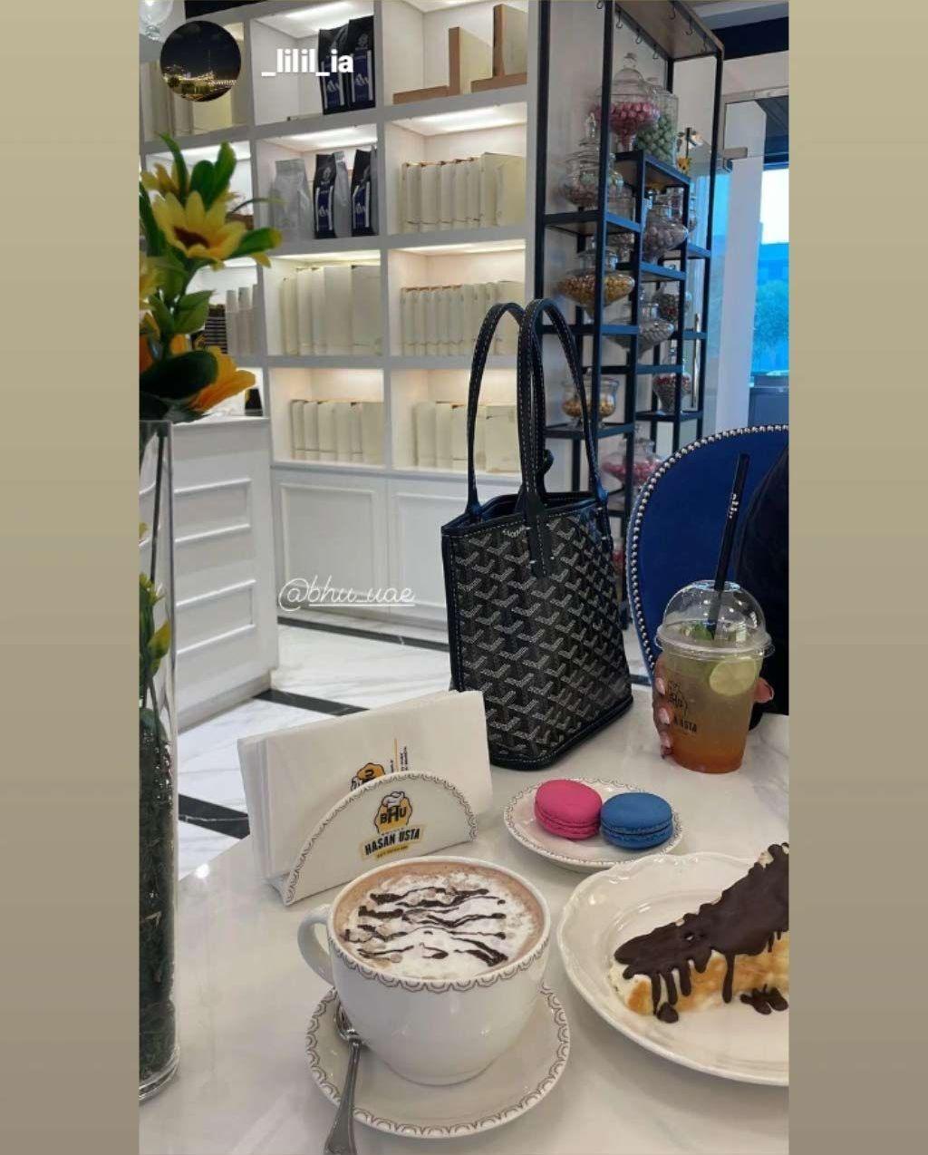 premium cafe for