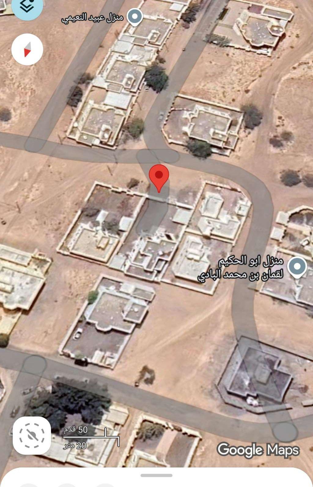 للبيع بيت بموقع