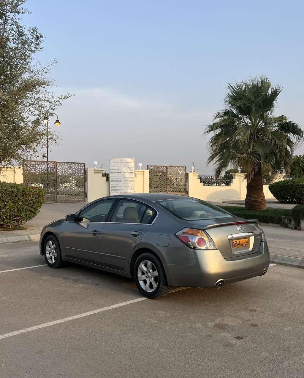 2008 نيسان التيما