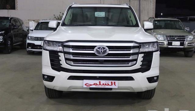 لاندكروزر GXR L3
