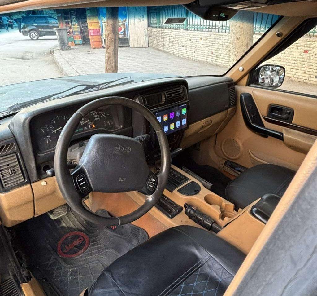 1998 جيب شيروكى