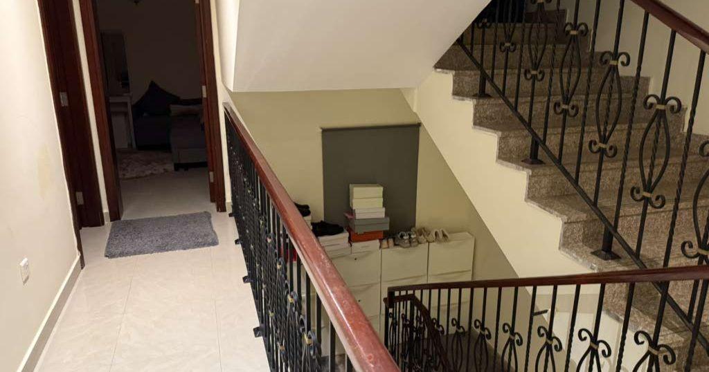 3 Bedrooms Corner