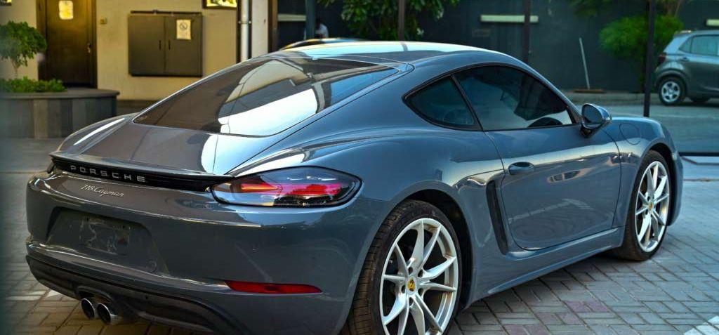 2018 بورش 718