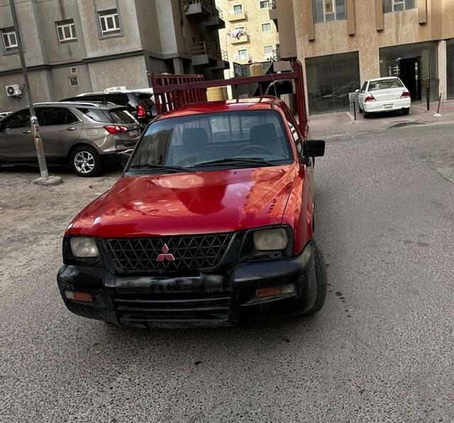2002 ميتسوبيشي L200