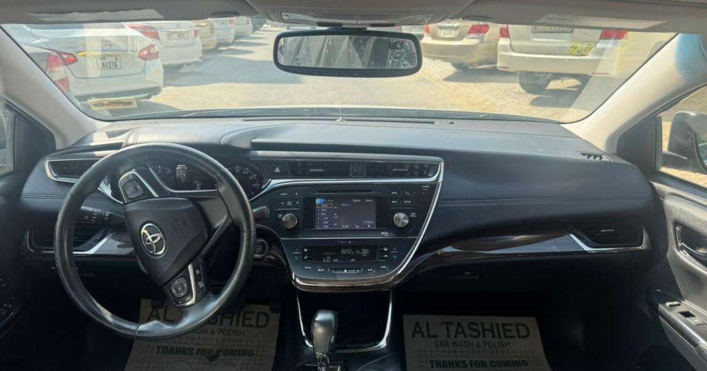 2014 تويوتا افالون
