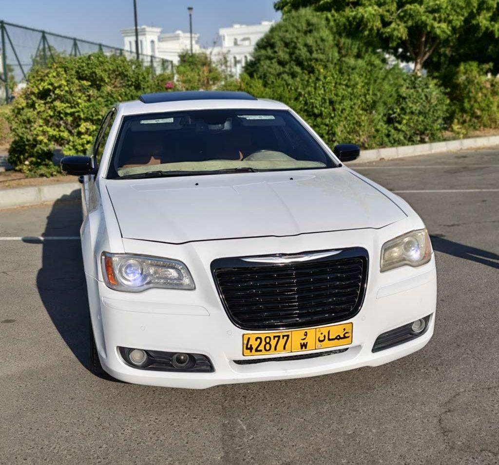 2012 كرايسلر 300