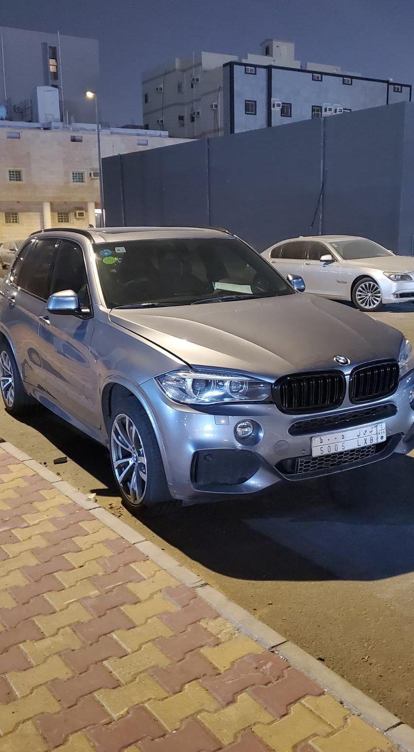 إعلان bmw x5