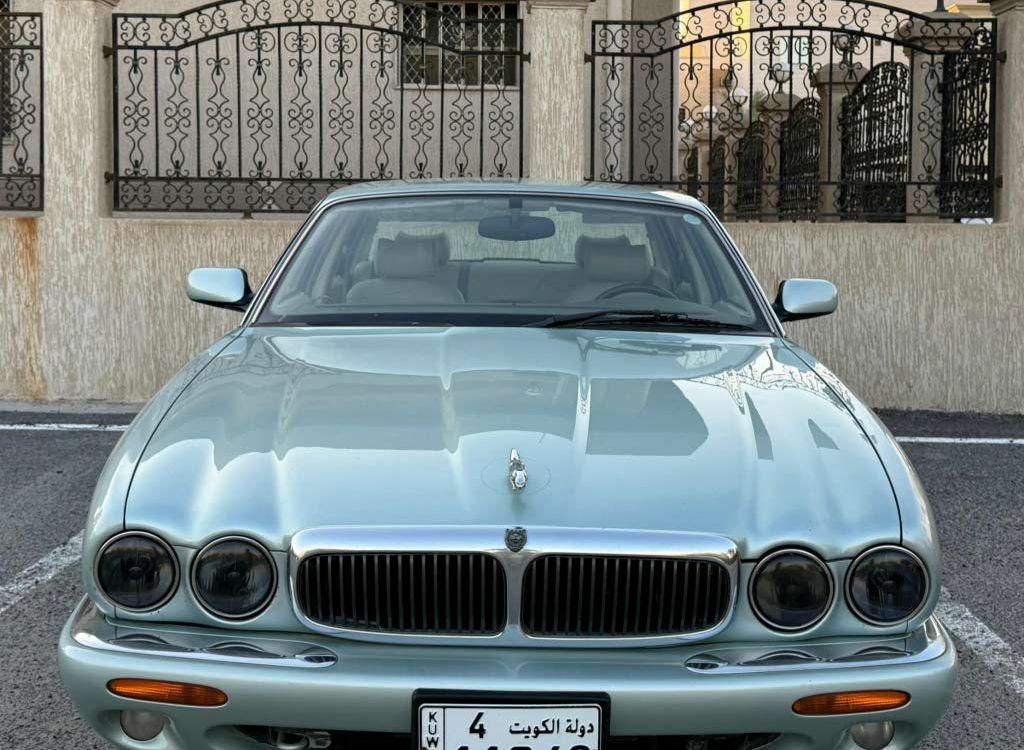 1998 جاكوار XJ