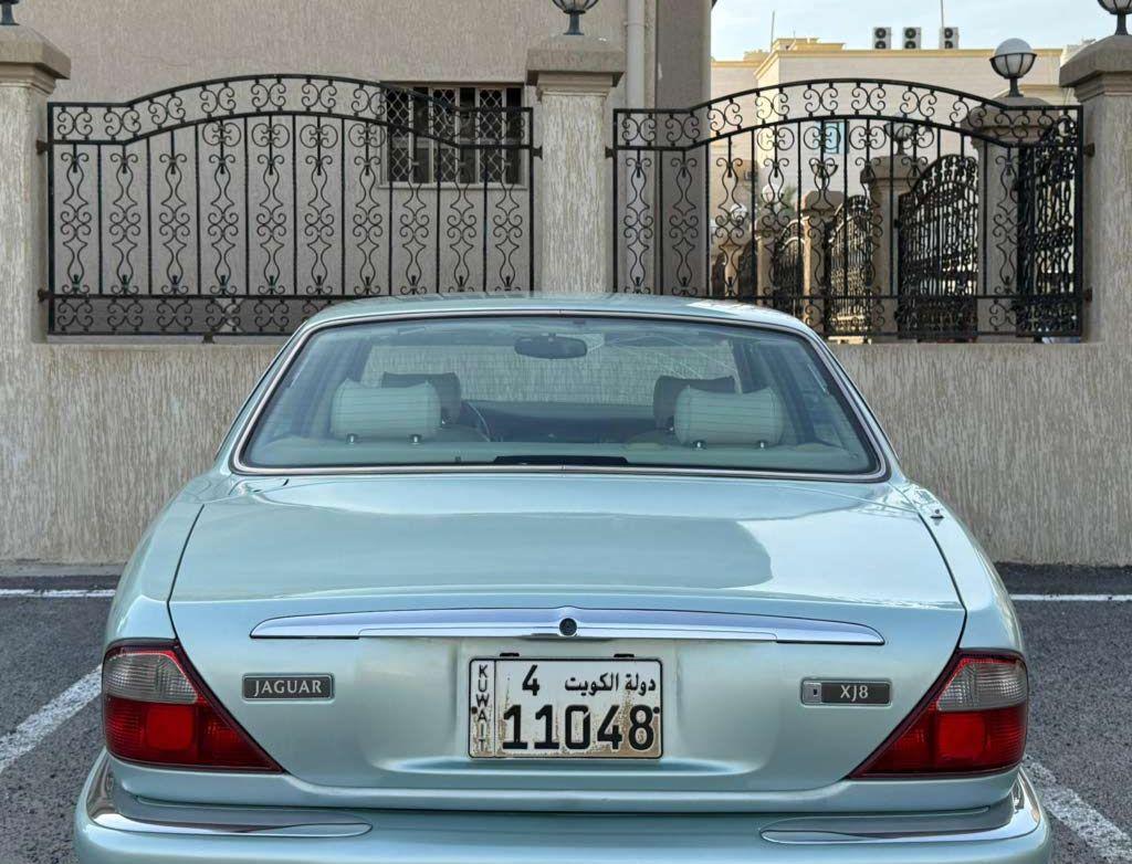 1998 جاكوار XJ