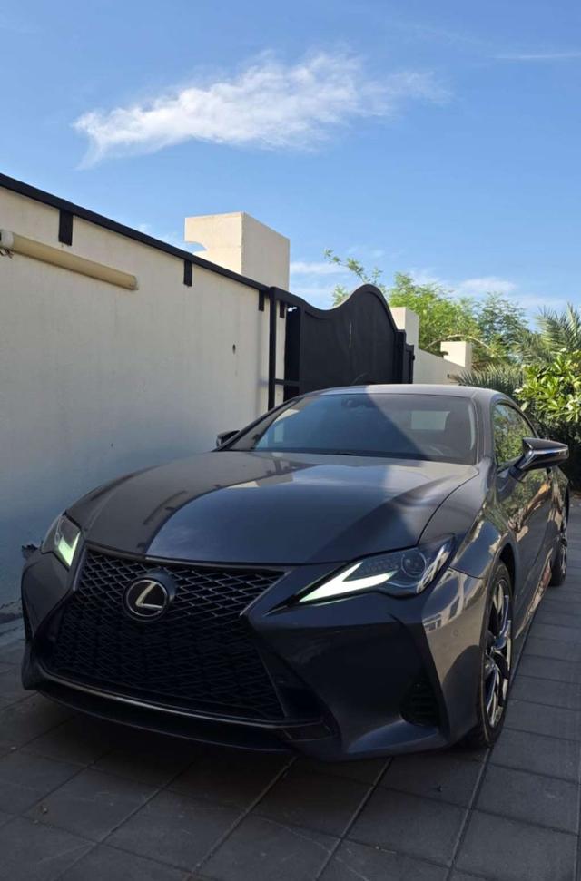 2021 لكزس rc