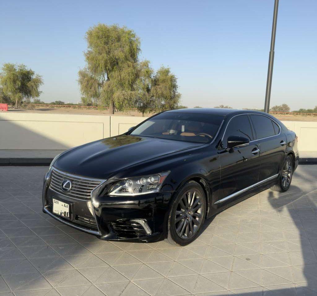 2015 لكزس LS
