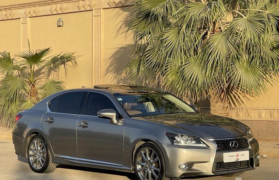 لكزس gs 350