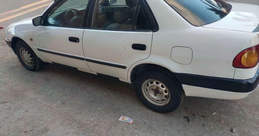 1999 تويوتا كورولا