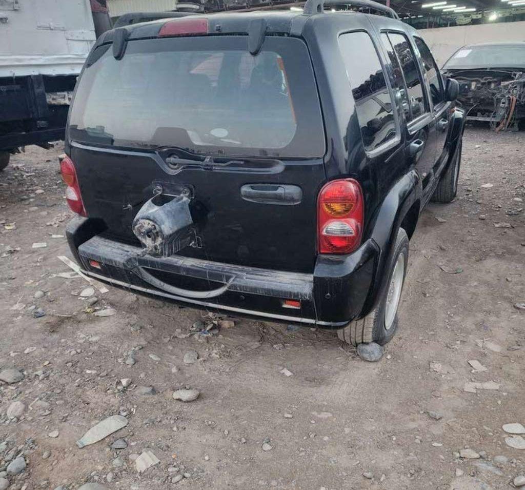 متوفر قطع غيار