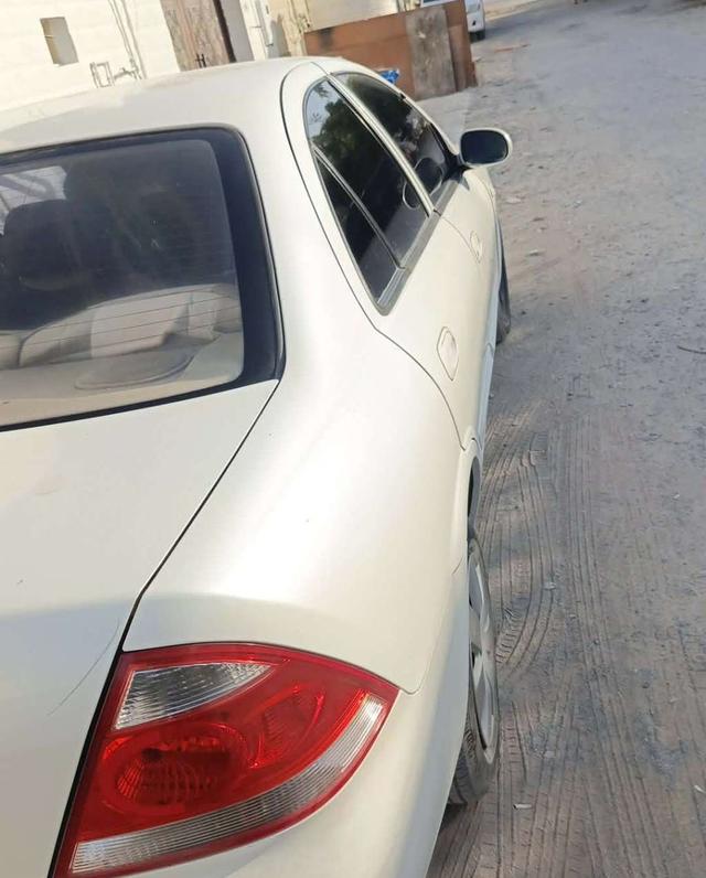 2012 نيسان صني