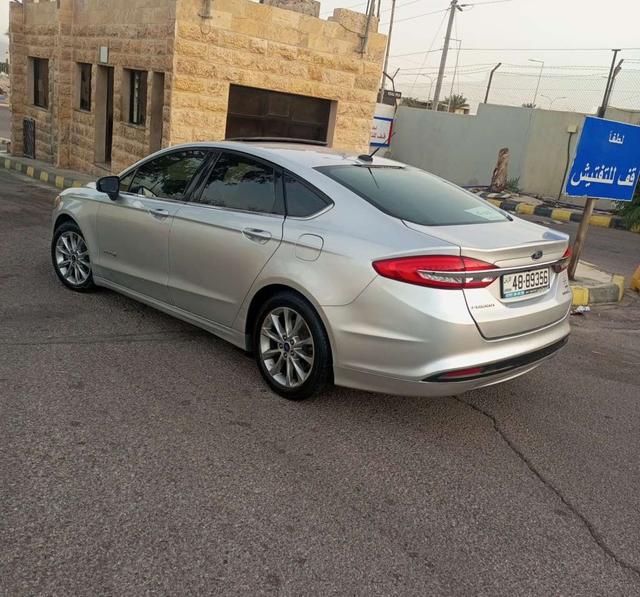 فورد فيوجن SE