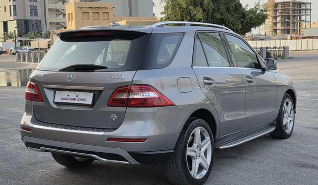 Mercedes-Benz ML 400