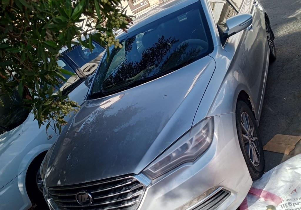 Lifan 820 –