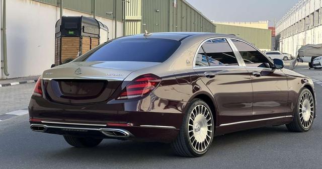 مرسيدس بنز S550