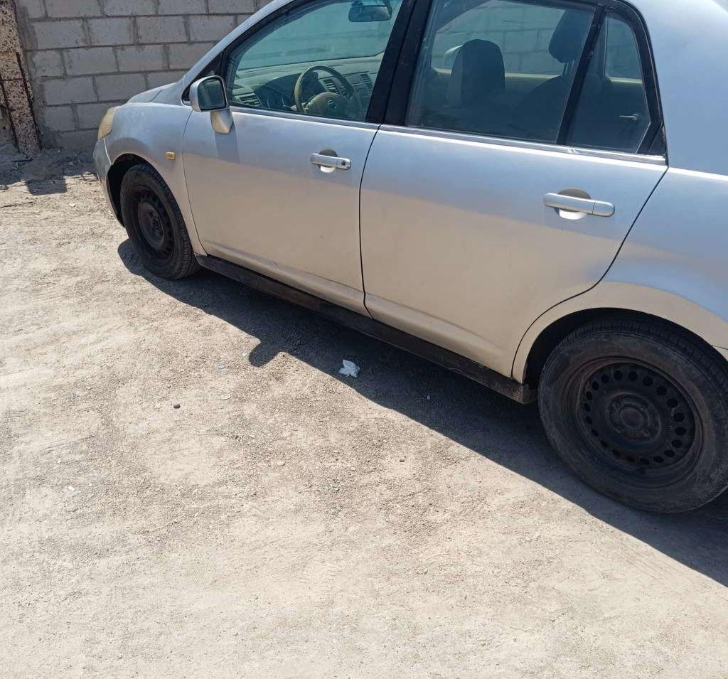 2006 نيسان تيدا