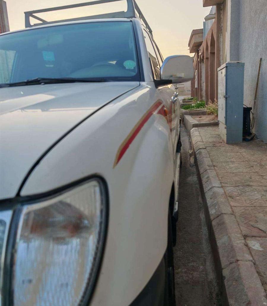 لاندكروزر موديل 99