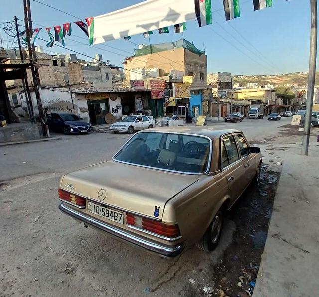 متوفر مرسيدس بنز