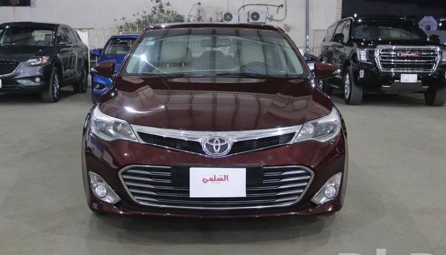 تويوتا افالون 2014