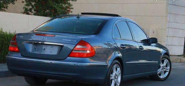مرسيدس E240 2003