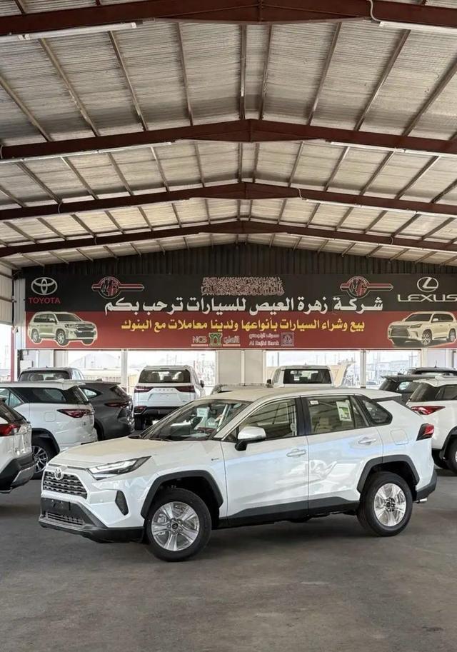 تويوتا راف فور