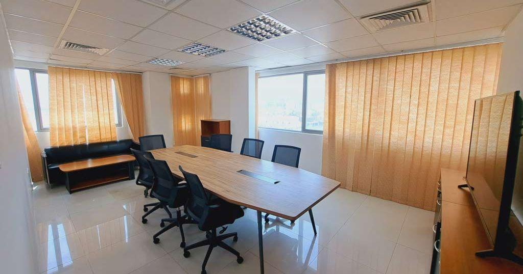 مكتب للايجار الغبره/Office