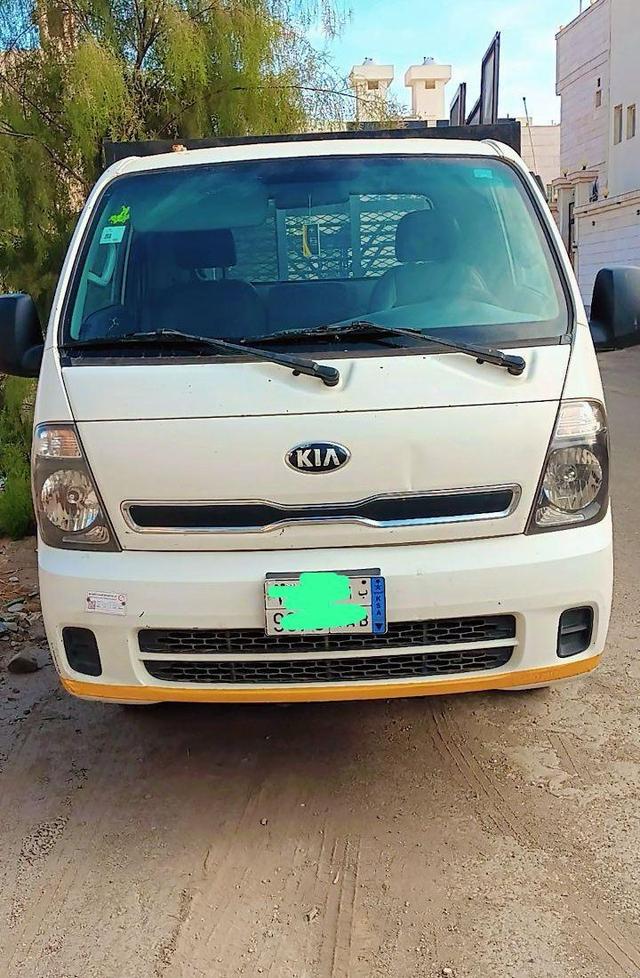 للبيع كيا دينا