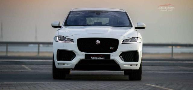 2017 جاكوار F-Pace