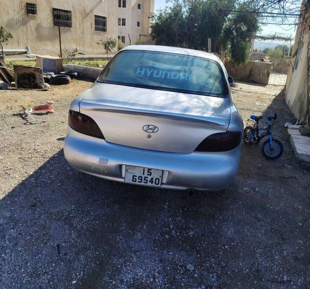 هيونداي افانتي 1996