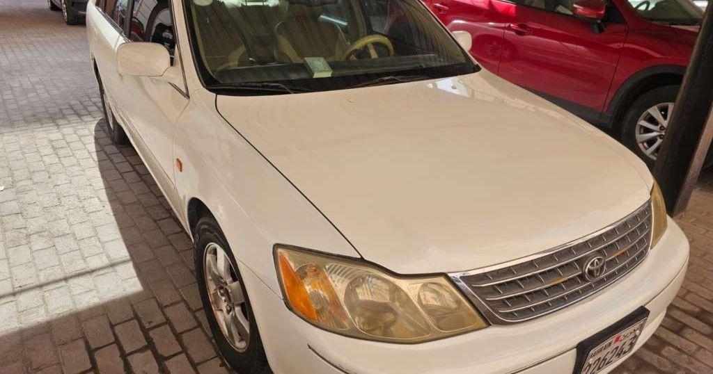 2004 تويوتا افالون