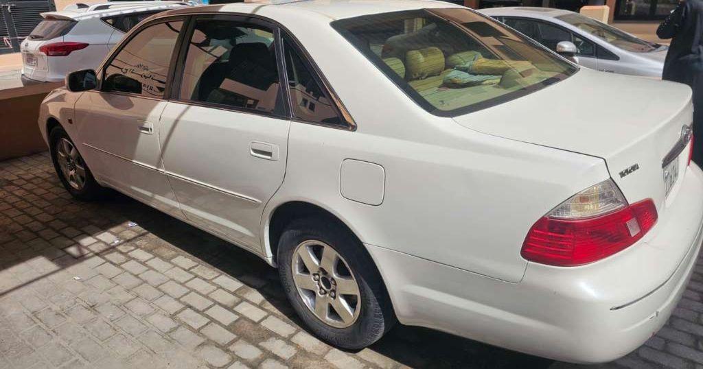 2004 تويوتا افالون