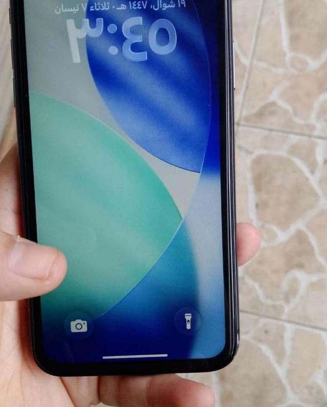 ايفون 11 مساحه