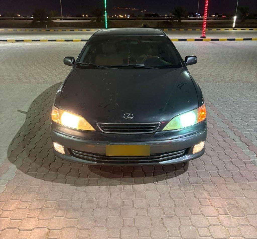 لكزس ES 2001