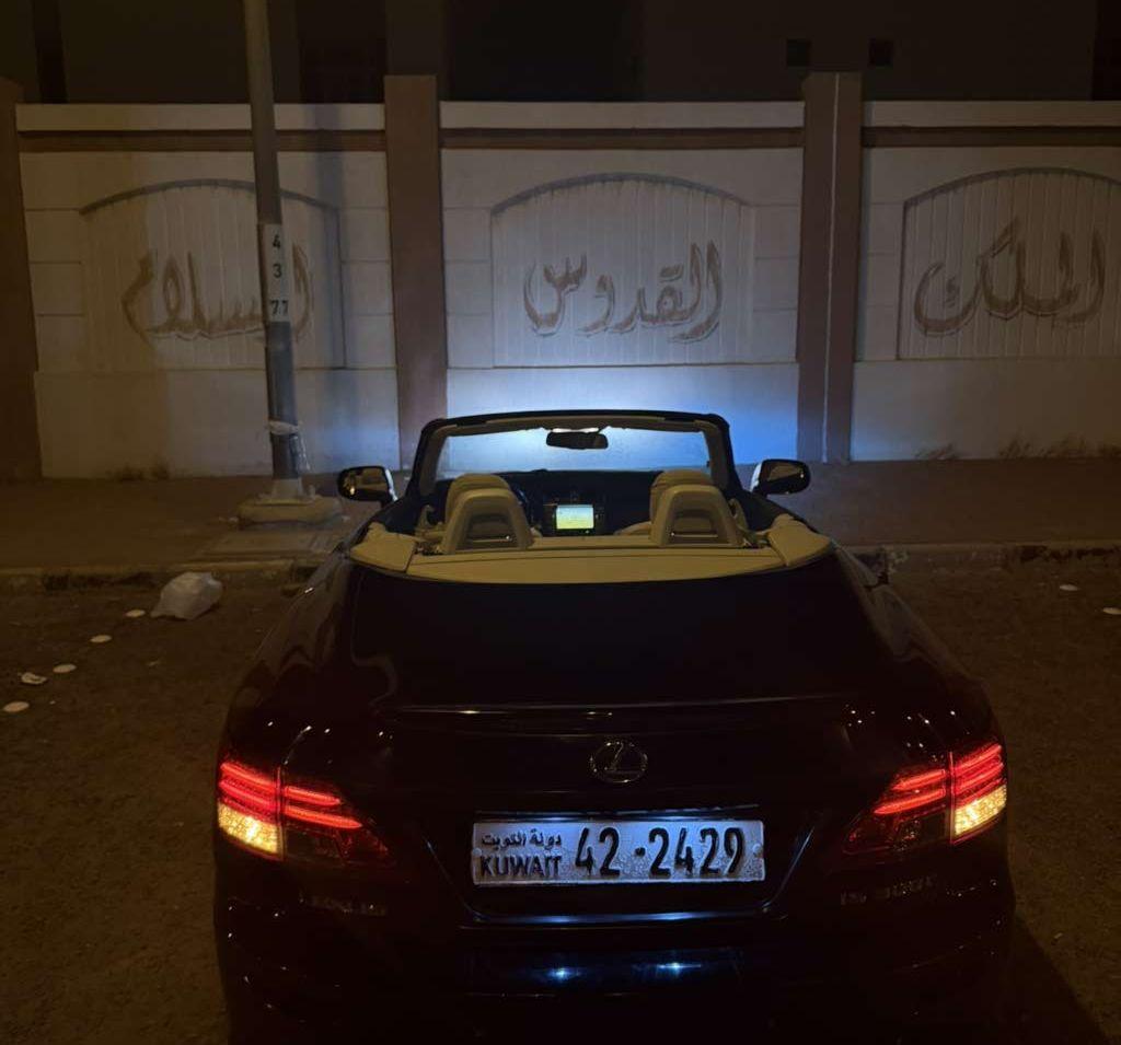 2010 لكزس IS
