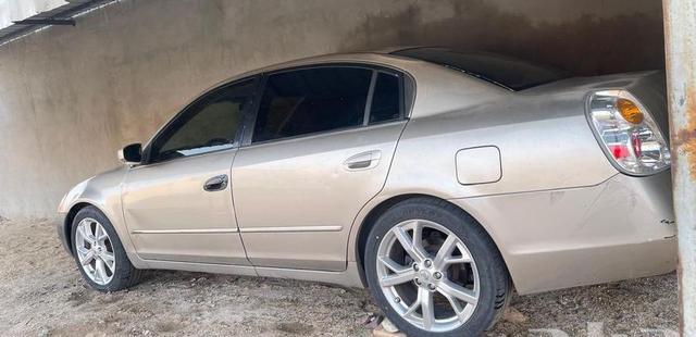 نيسان التيما 2005
