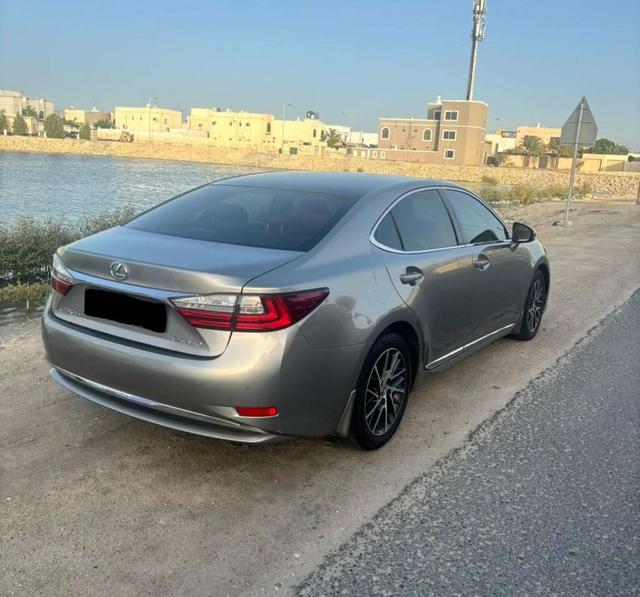 لكزس ES 350