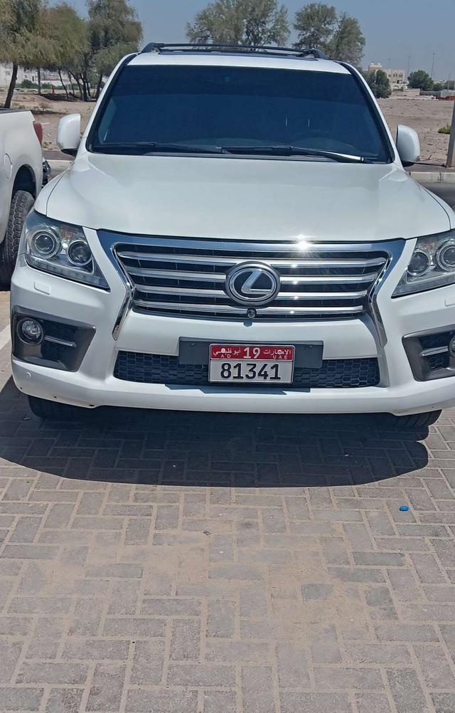 لكزس LX 570