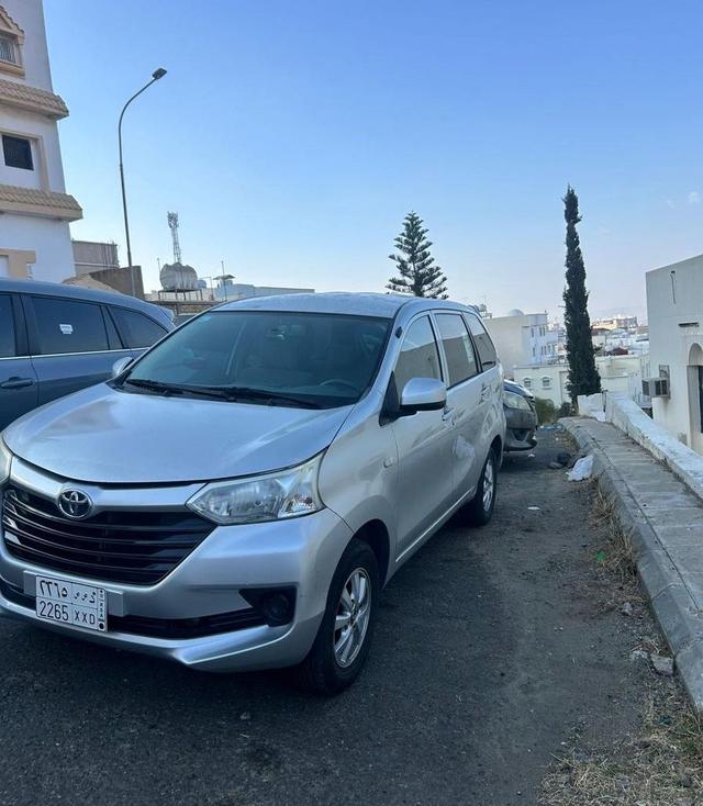 تويوتا افانزا 2017