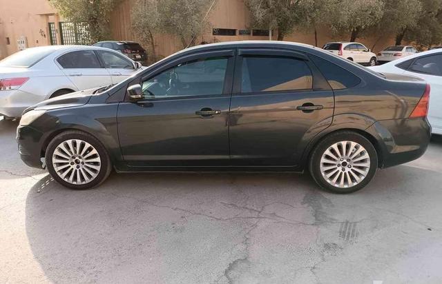 ford focus 2011