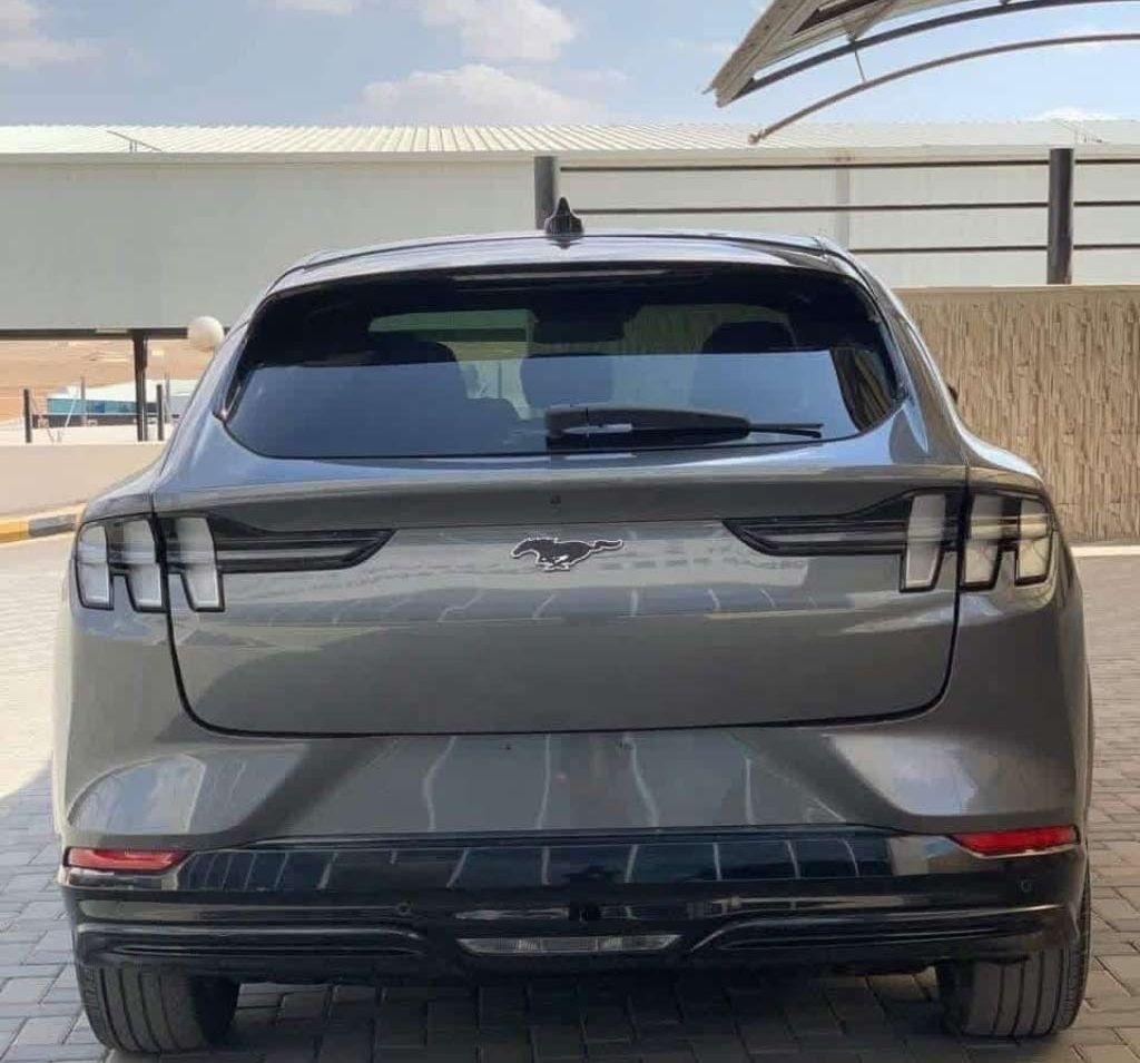 2021 فورد mach