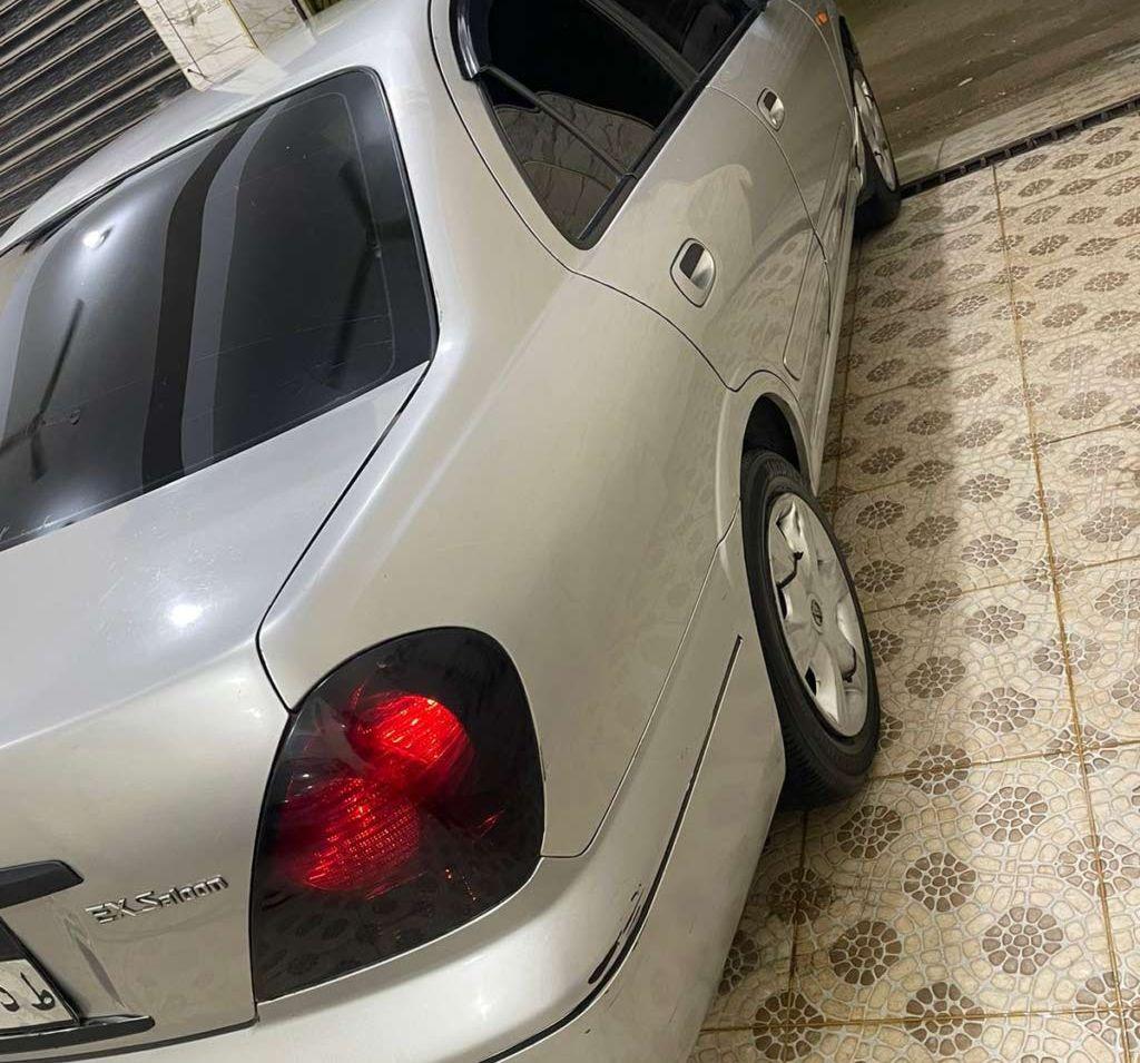 2010 نيسان صني