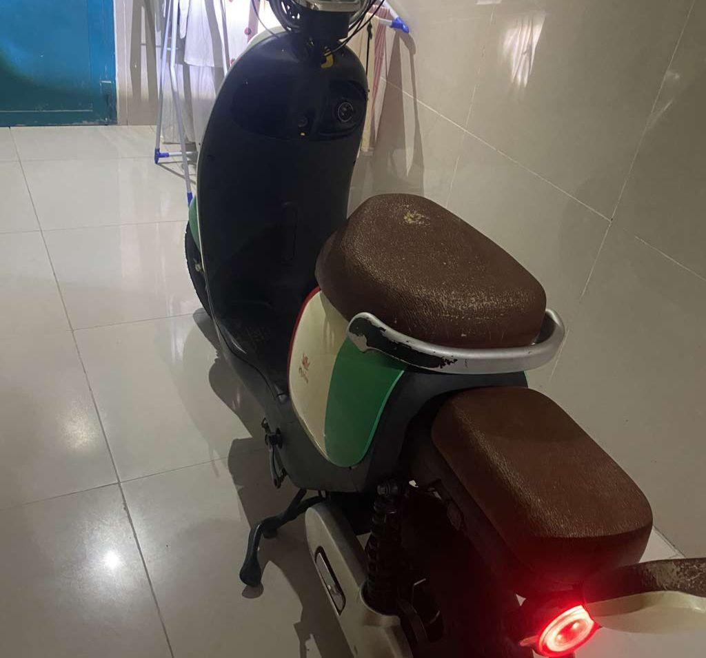 سكوتر كهربائي كبير