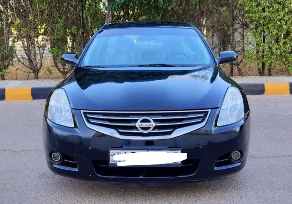 نيسان التيما SV