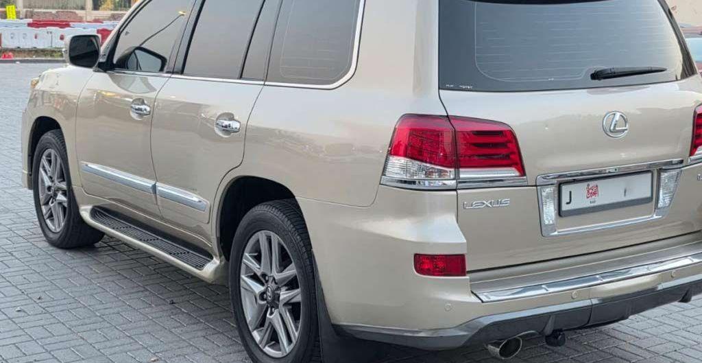 2014 لكزس LX