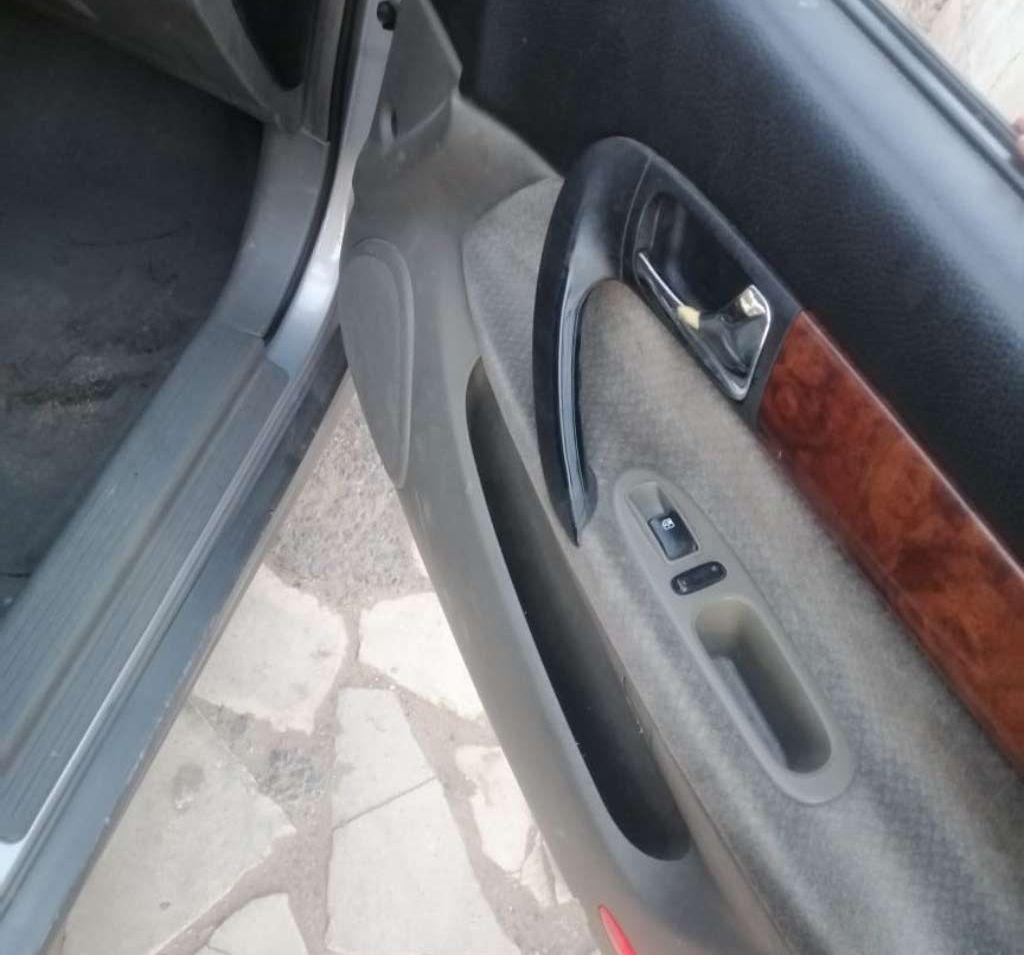 استوديو للإيجار بالغرافة