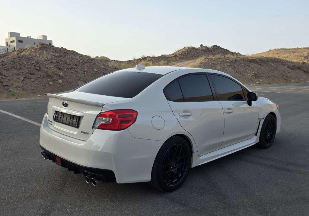 2017 سوبارو WRX